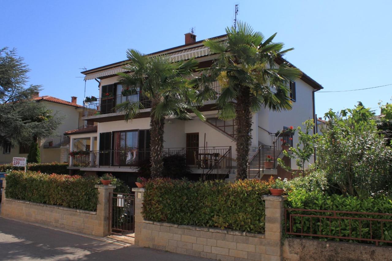 Apartments With A Parking Space Umag - 7666 Exterior photo